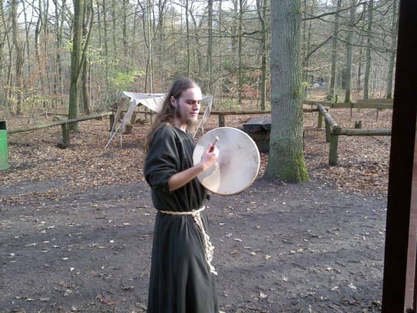 1917808_101473029878661_2690195_n